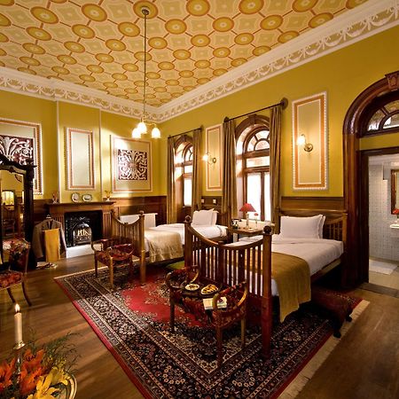 Welcomheritage Fernhills Royal Palace Ooty Exterior photo